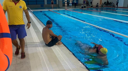 Maltepe'de 80 kişiye ücretsiz cankurtaran ve ilk yardım eğitimi