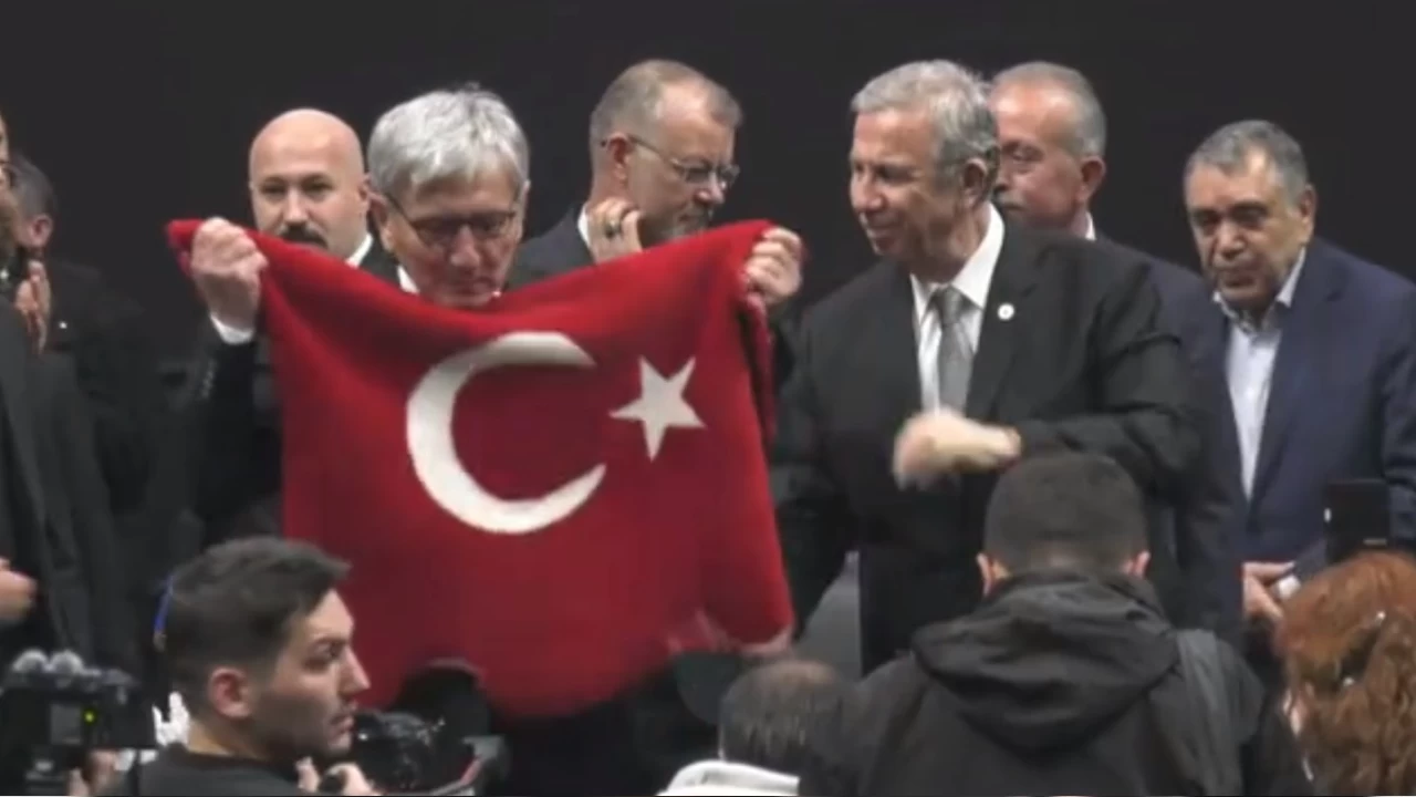 Mansur Yavaş'tan belediye personeline yüzde 70 zam