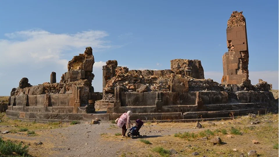"Medeniyetler beşiği" Ani'ye ziyaretçi akını