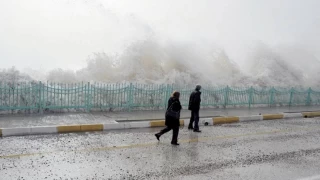 Meteorolojiden kuvvetli yağış ve fırtına uyarısı