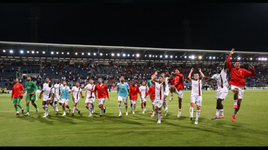 Milan deplasmandan galibiyetle döndü
