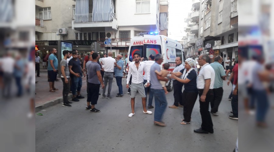 Minik çocuk 4. kattan düştü
