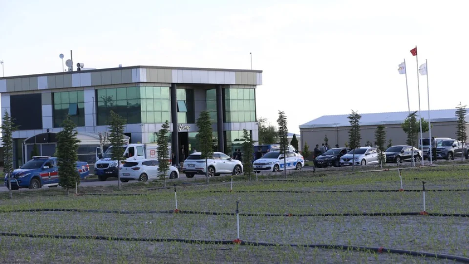 Ni�de'de havai fi�ek fabrikas�ndaki patlamaya ili�kin 2 zanl� tutukland�