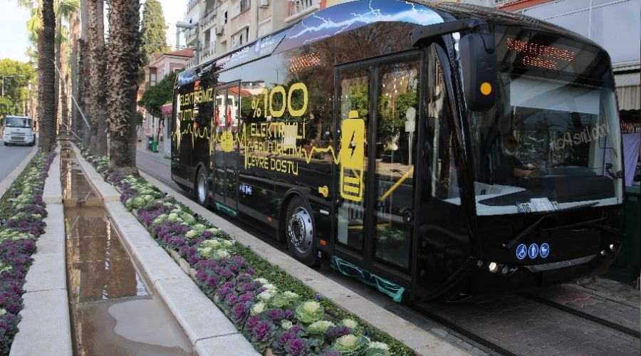 Nostaljik Tramvay hatt�nda elektrikli otob�sler  hizmet verecek