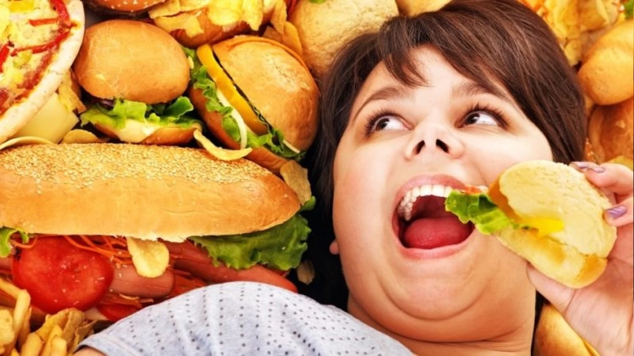 'Obezite ömrü 10 yıl kısaltıyor'