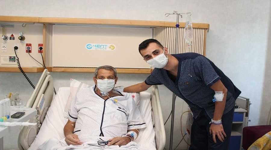 O�lu babas�na, k�z� annesine hayat verdi