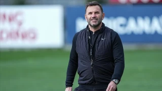 Okan Buruk kimi istedi y�netim ne yapt�?