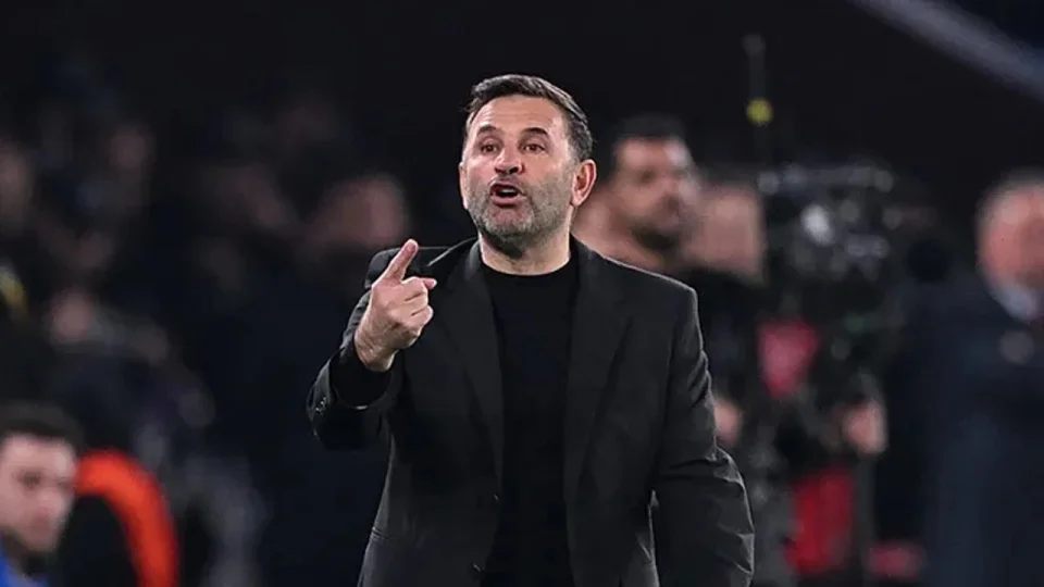 Okan Buruk ne�teri vurdu