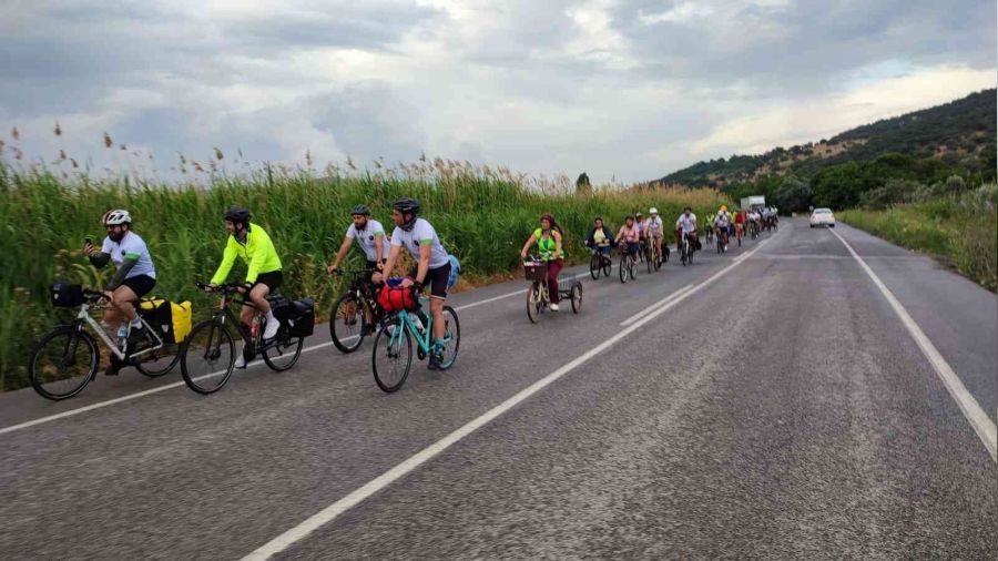 'Ormanlarmz yanmasn' diyerek pedal evirdiler