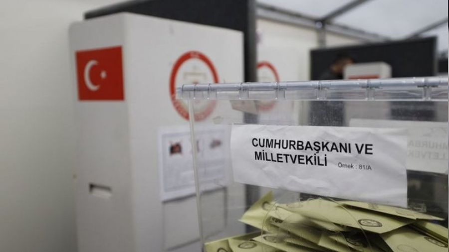 Oy kullan�rken kalp krizi ge�irerek hayat�n� kaybetti