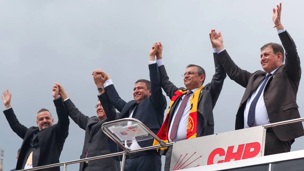 Özgür Özel: CHP'li başkanlar mal varlıklarını her yıl açıklayacak