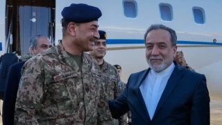 Pakistan ordusu komutan� Tahran'da