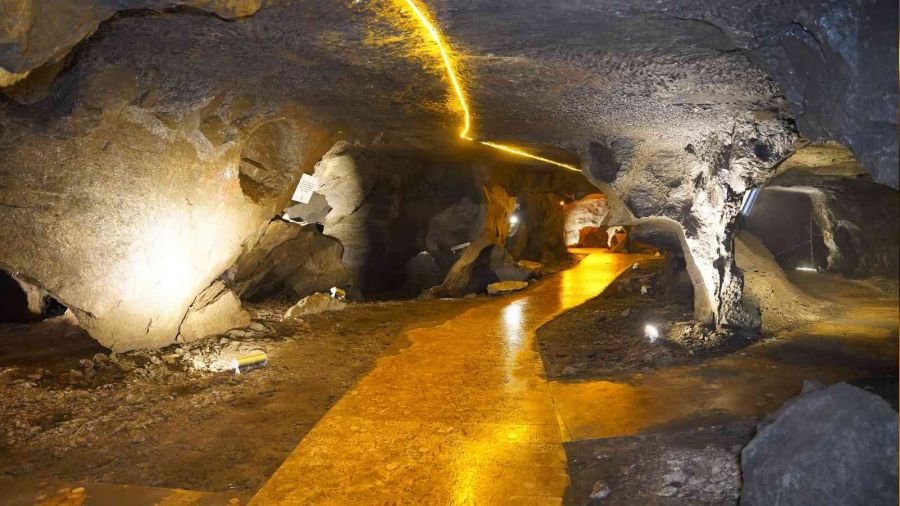 Pileki Mağarası ziyaretçilerin ilgi odağı