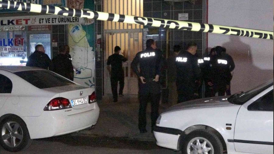 Polis memuru hastanede hayatını kaybetti