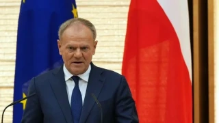 Polonya Ba�bakan� Tusk'tan Anayasa Mahkemesi konusunda geri ad�m atmayacaklar� mesaj�