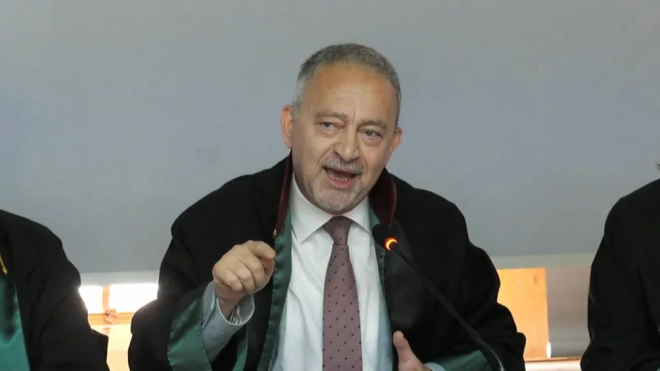 Prof. Dr. Kocasakal İstanbul Barosu için adaylığını açıkladı