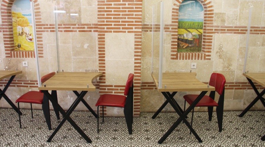 Restoranlar açılışa hazırlanıyor