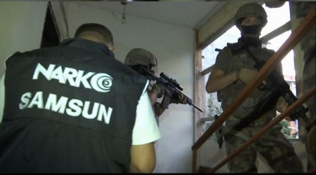 Şafak vakti zehir tacirlerine film gibi operasyon