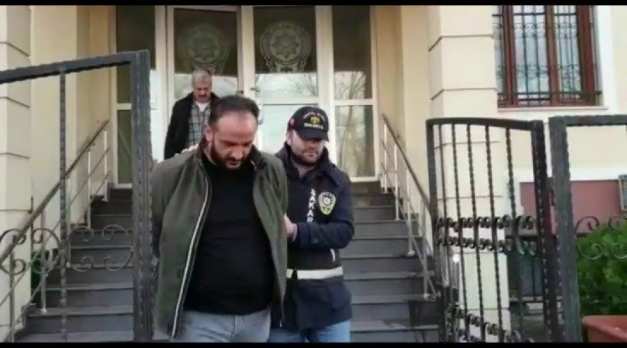 Sahte altınları bozdurunca tutuklandı