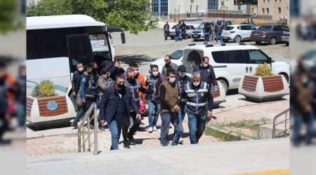 Şantajcı ve işkenceci çete çökertildi