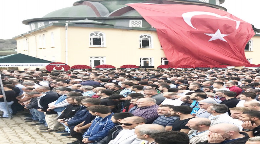 Şehitlere gözüyaşlı veda
