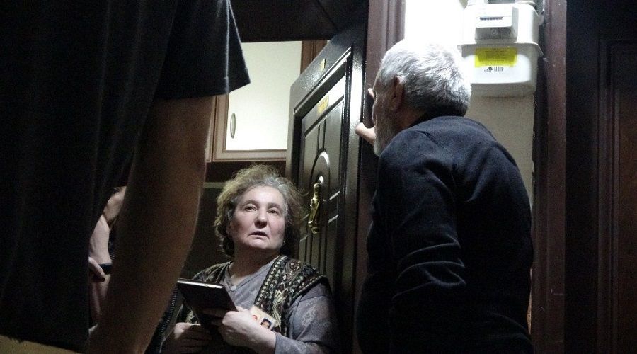 'Sinyal evinden geliyor' diyerek dolandrdlar