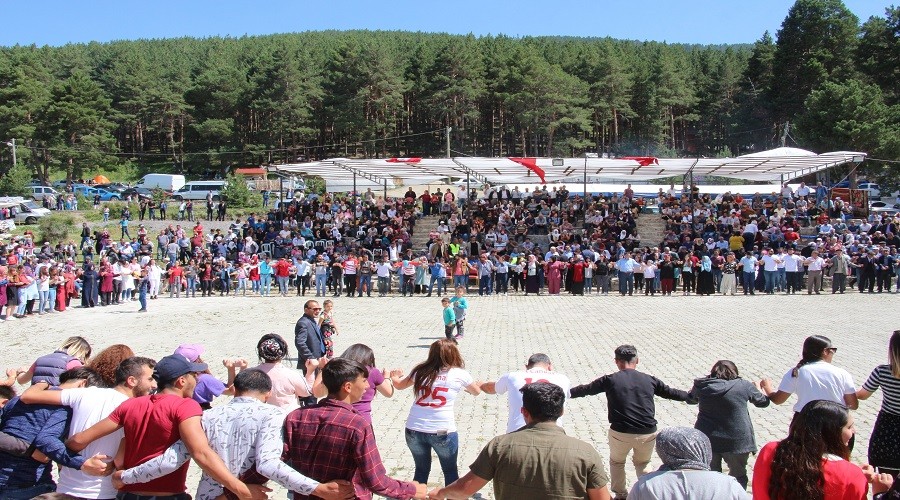 �irankes Bal Festivaline doyulamad�