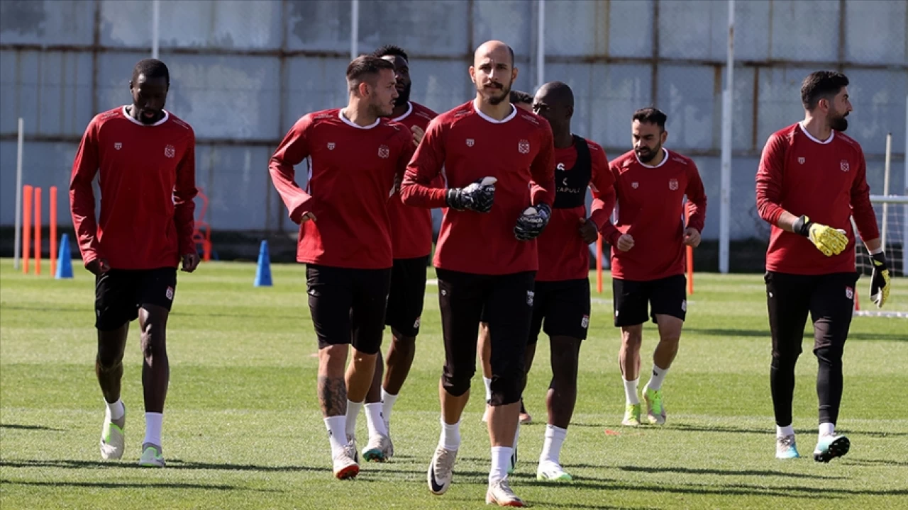 Sivasspor, �stanbul deplasman�nda