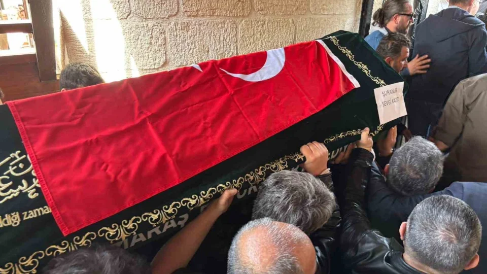 �uranur son yolculu�una u�urland�