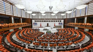 TBMM'de partilerin sandalye sayıları değişti: AK Parti'nin milletvekili sayısı 280 oldu