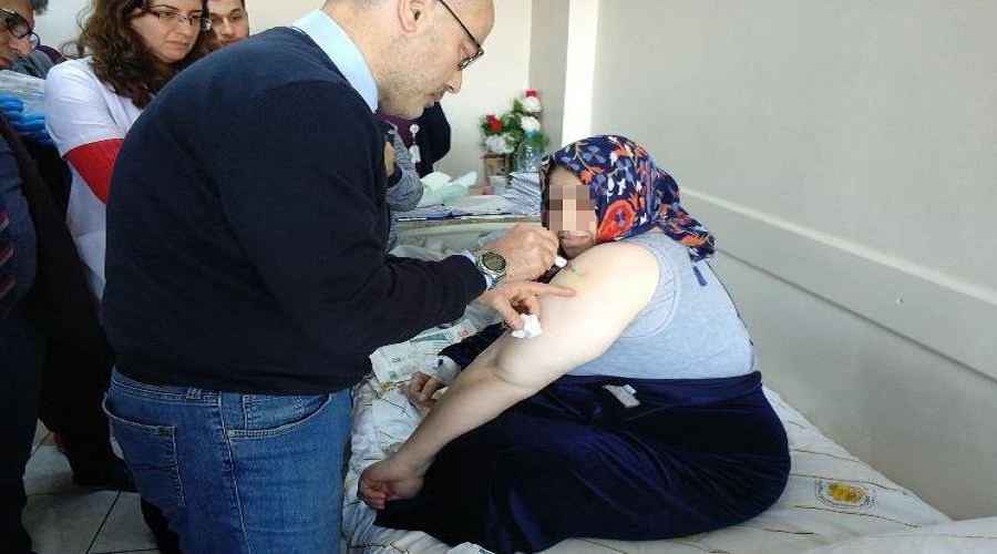 T�rk bilim insanlar�ndan  �T�p literat�r�nde bir ilk�