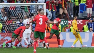 Trk futbolu, kck Avusturyadan ders almal