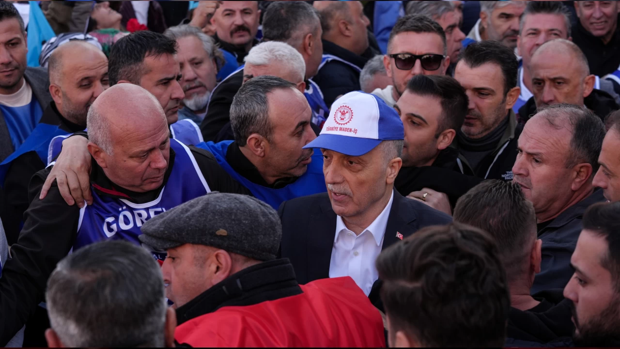 T�RK-��'ten h�k�mete a��k �a�r�