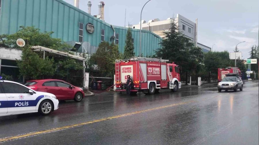 Tuzla'da fabrikada korkutan yangın