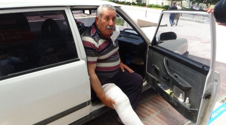 Üstüne inek düştü