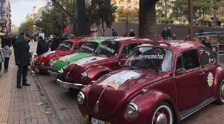 Vosvoslar Muzaffer bebek için toplandı