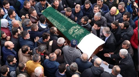 Vurulan sendikacı toprağa verildi