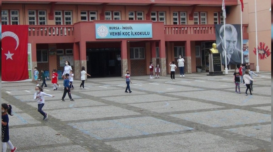 Y�z y�ze e�itim kademeli olarak ba�lad�