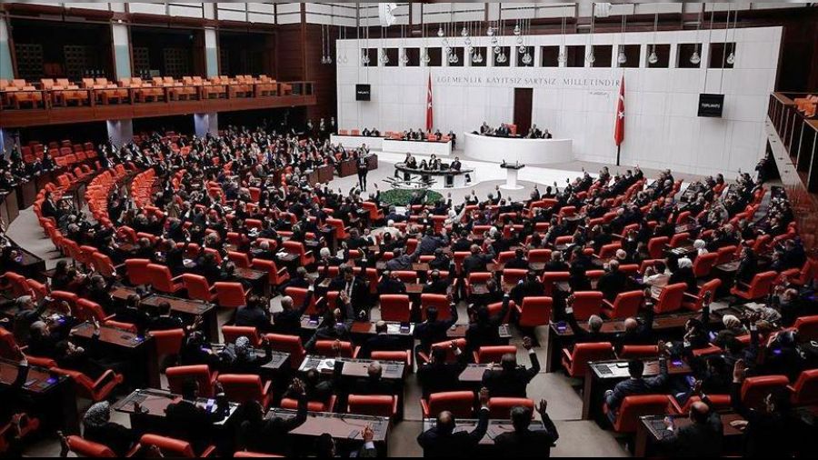 12 yeni dokunulmazl�k dosyas� TBMM'de