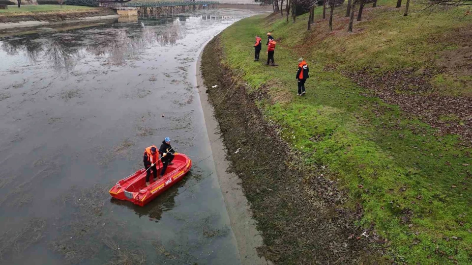 6 g�nd�r kay�p olan ��retmen aran�yor