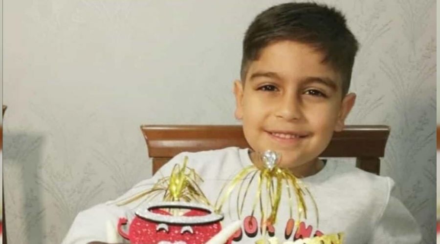 6 yaşındaki çocuğun üzerine dolap devrildi