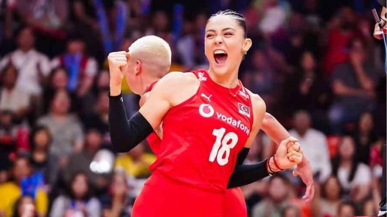 A Milli Kad�n Voleybol Tak�m�, D�nya �ampiyonas�'nda tarihinde ilk kez yar� finalde