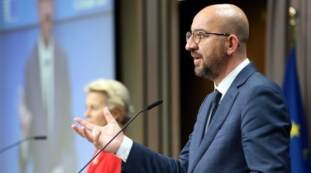 AB'den Türkiye'ye aba altından sopa