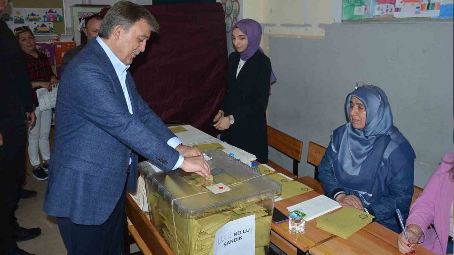 Abdullah G�l oyunu Beykoz'da kulland�