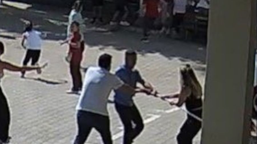 Adana'da retmenlere saldr kamerada