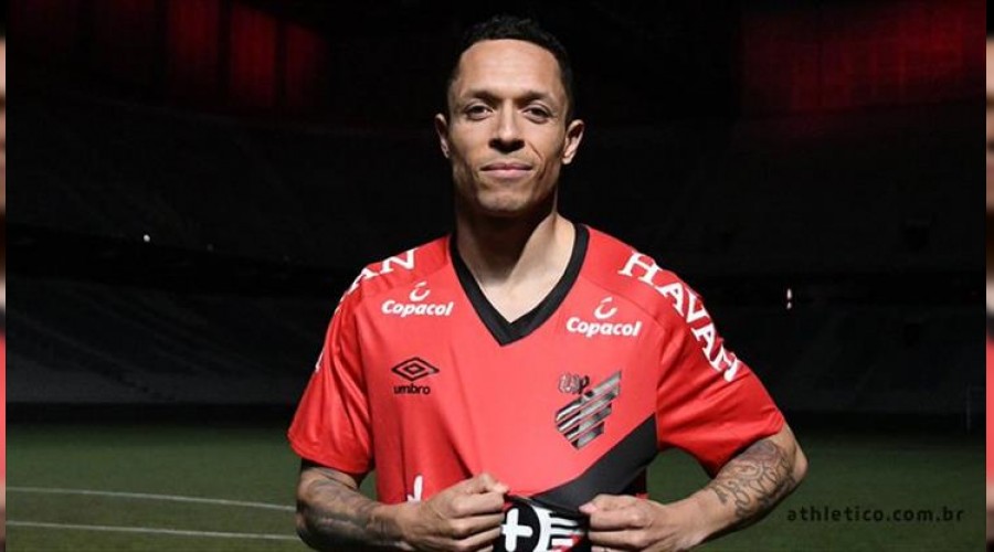 Adriano imzay� att�