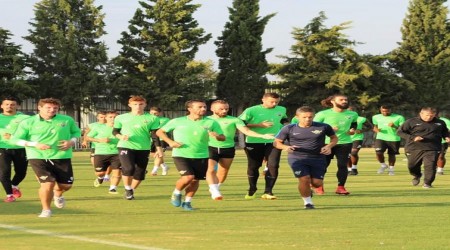 Akhisar ilk galibiyeti istiyor