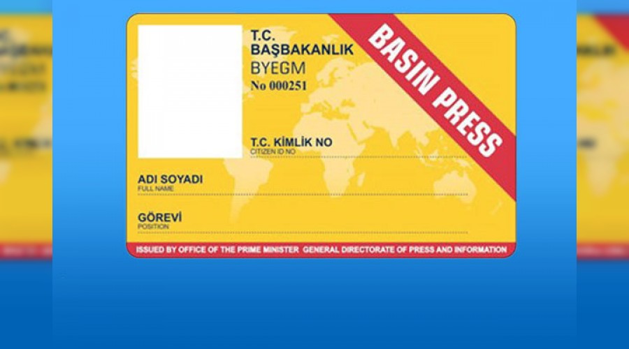 Almanya ile şimdi de 'basın kartı' krizi