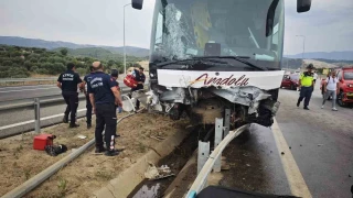 Ayd�n-Denizli otoyolunda feci kaza: 1'i a��r 20 yaral�