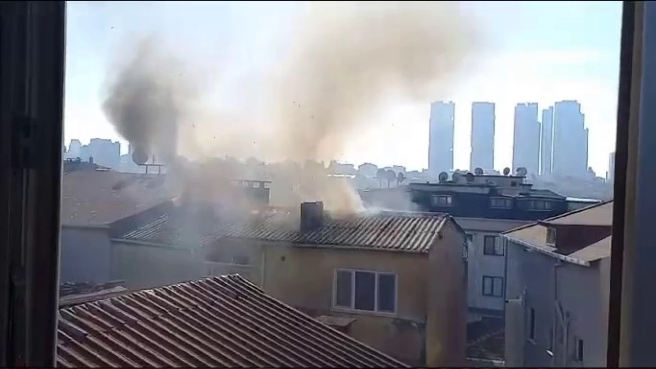 Ayrı yaşadığı eşine kızdı, evi yaktı